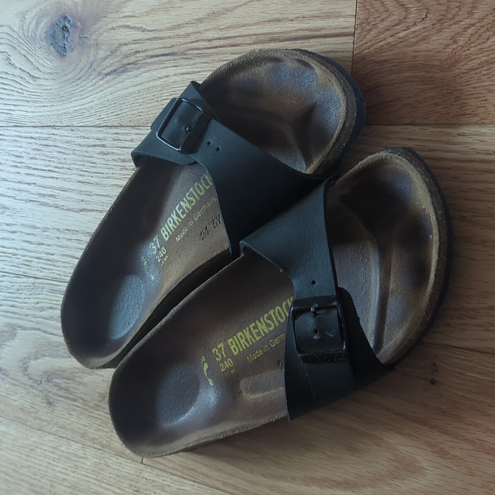 Birkenstock. Classic Madrid Women's Sandal.  Size 37.